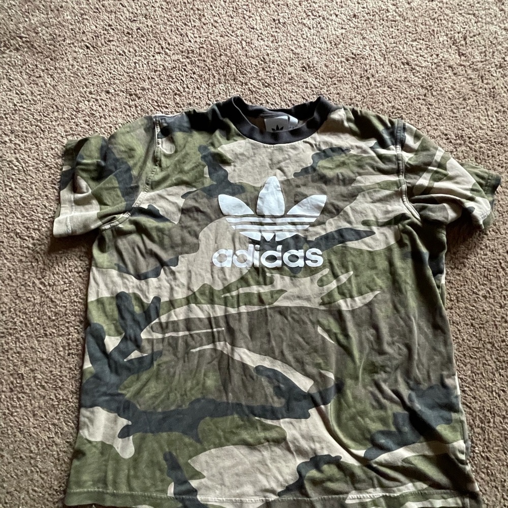 Adidas tshirt